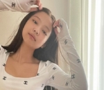 <i>Less Make Up</i> Tetap Menawan