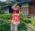 Senyum Lebar <i>Mood Booster</i>