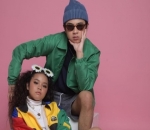 Tampil <i>Chic</i> Bareng Adik