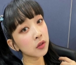 Lucu Dengan Gaya Rambut Kuncir Dua