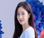 Senyum Tipis Bikin Adem