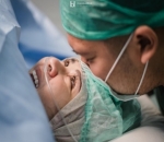 Adhi Setia Menemani Kesha