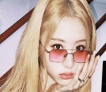 Momen Debut dengan Blonde Hair