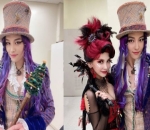 Kostum Unik Serba Ungu