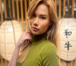 Bak Babie dengan Rambut Blonde