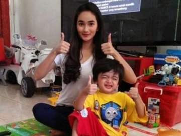 Curhatan Faby Marcelia Jadi Mama Muda di Usia 22 Tahun
