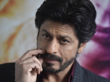 Karena Hal Ini, Shahrukh Khan Nangis Saat Aryan Khan Lahir