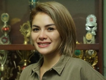 Nikita Mirzani Unggah Foto Setengah Bugil, Netter Heboh