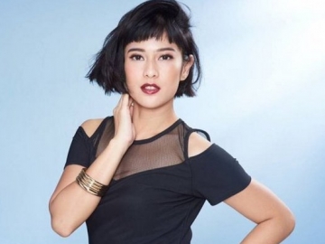 Fans Minta Foto Bareng, Dian Sastro Ketus