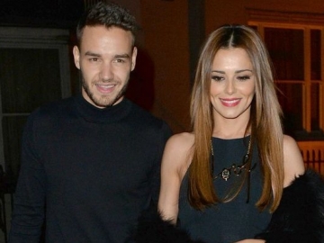 Unggah Foto dan Video Ini, Wajah Bayi Liam Payne dan Cheryl Cole Akhirnya Terungkap? 