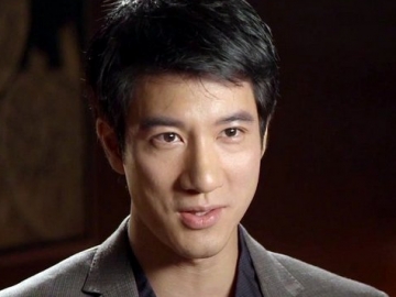 Pakai Sepatu Hak Tinggi, Awas Gemas Lihat Tingkah Lucu Putri Wang Lee Hom Berikut Ini