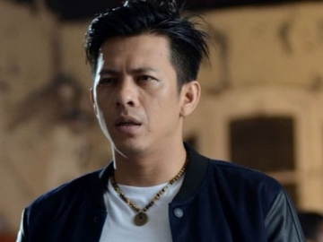 Ariel Lakukan Kesalahan di Panggung, Netizen: Grogi