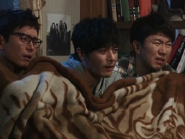 Kalian Pasti Alami Ini Saat Nonton Serial Korea Dengan Teman