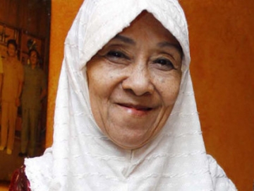 Aktris Kawakan Laila Sari Dapat Hadiah Rumah dari Acara TV Ini 