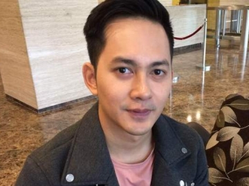 Kiki Farrel Ketahuan Intip Dada Wanita Ini, Netizen Merasa Tertipu