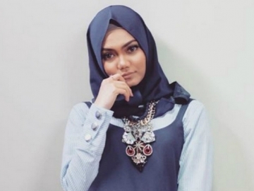 Curhat di Sosmed, Rina Nose Akui Pernah Jadi yang Teraniaya