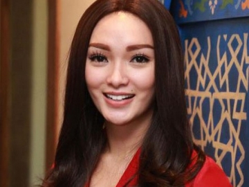Dihujat Gara-Gara Tudingan Promosi Game Judi, Zaskia Gotik Pilih Tindakan Ini