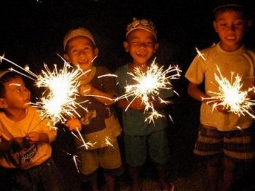 Kamu Generasi 90-an, Pasti Pernah Rasakan Hal Lucu Ini Selama Ramadan