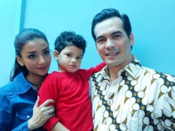 Batasi Pertemuan, Kedua Anak Atalarik Syah Tanyakan Keberadaan Tsania Marwa