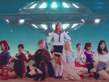 Sukses Comeback, Twice Raih Kemenangan Ketiga 'Signal' di 'Music Bank' 