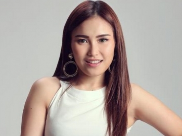Pria Ini Adalah Fans Sejati Nomer Satu Ayu Ting Ting