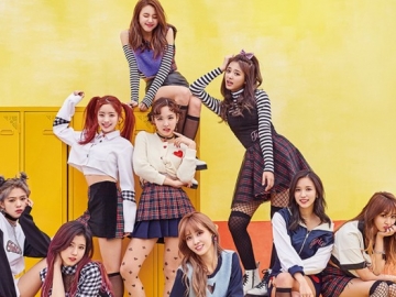Cetak Rekor Baru, MV 'Knock Knock' Twice Raih 1 Juta 'Likes' di YouTube