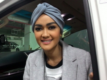 Julia Perez Dioperasi, Sang Adik Panik Sampai Pilih Lakukan Ini