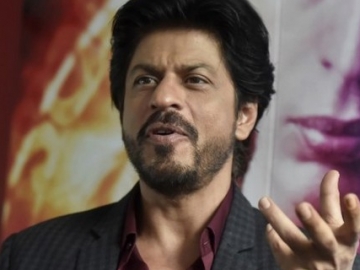 Putra Pertama Alami Cedera Serius, Shahrukh Khan Absen IIFA Awards 2017?