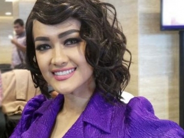 Paranormal Ini Beberkan Cara Bangkitkan Mendiang Julia Perez Lagi