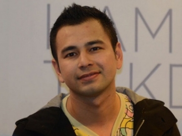 Wanita Ini Sebut Raffi Ahmad Sudah Lupakan Ayu Ting Ting?