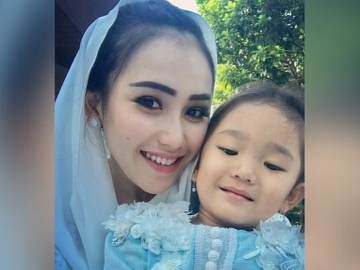 Enji Tidak Silaturahmi Saat Lebaran, Ayu Ting Ting : Nggak Tahu Diri