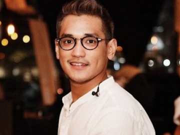 Tak Pakai Kacamata dan Berjambang, Penampilan Baru Afgan Ini Bikin Meleleh