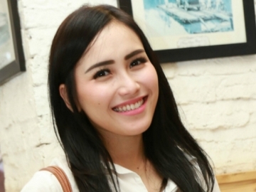 'Ayu Ting Ting' Jadi Merek Celana Dalam, Artis Ini Ikut Pakai?