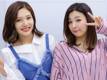 Tampil Menggoda di Foto Teaser 'The Red Summer', Joy & Seulgi Siap Buat Fans Jatuh Hati