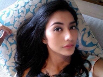 FOTO : H-3 Pernikahan, Tyas Mirasih Gelar Pengajian Penuh Air Mata