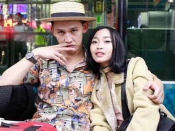 FOTO : Romantisnya Bulan Madu Rini dan Jevin, Nonton Konser Hingga Tur Keliling Eropa