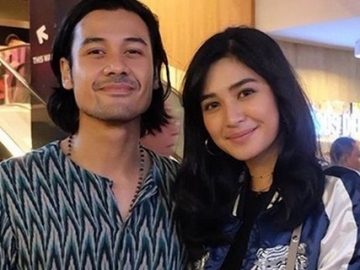 Rayakan Ulang Tahun Chico Jericho, Mikha Tambayong Dapat Kecupan Manis