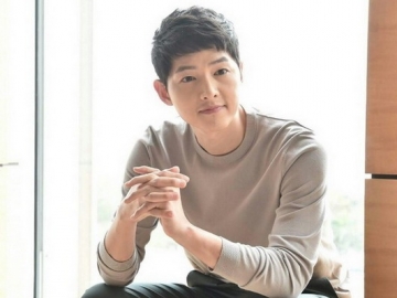 Ini Penampilan Perdana Song Joong Ki Usai Umumkan Pernikahan