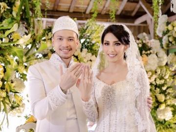 Pernikahan Banjir Komentar Nyinyir, Tyas Mirasih Gencar 'Kepo' Akun-Akun Gosip Ini