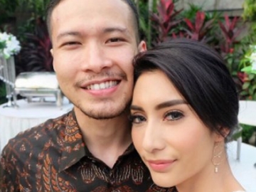 FOTO : Pengantin Baru, Potret Kemesraan Tyas Mirasih & Raiden
