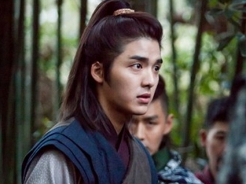 Gantengnya Pengawal Im Siwan di 'The King Loves' Buat Penonton Gagal Fokus