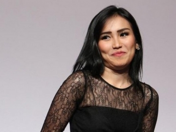 Lakukan Ini ke 'Anunya', Ayu Ting Ting Banjir Cibiran