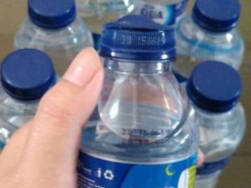 Heboh Tutup Botol Aqua Bisa Dicukil, Beredar Air Minum Kemasan Palsu?
