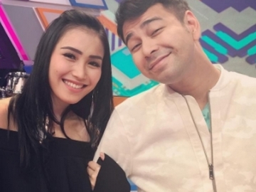 Hindari Serangan Haters Usai 'Gandeng' Ayu Ting Ting, Raffi Ahmad Lakukan Hal Mengejutkan Ini