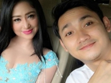 Angga Wijaya, Pria Muda Calon Suami Dewi Persik yang Ketampanannya Bikin Wanita Meleleh