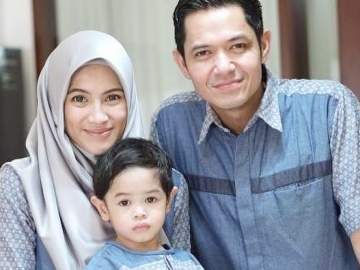 FOTO : Alyssa Soebandono & Dude Harlino Dikaruniai Anak Kedua, Begini Penampilan Perdananya