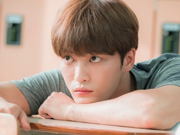 Tampil Jadi Anak SMA di 'Manhole', Jaejoong Sukses Bikin Fans Gemas