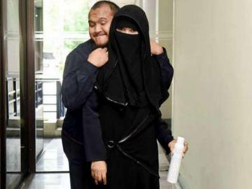 Caisar Kembali Berjoget, Istri Hamil Jadi Alasan Utama?