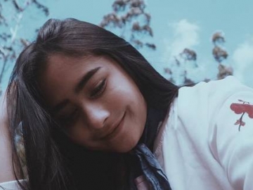 FOTO : Cantik Berkeringat, Begini Gaya Prilly Latuconsina Saat Olahraga Muay Thai