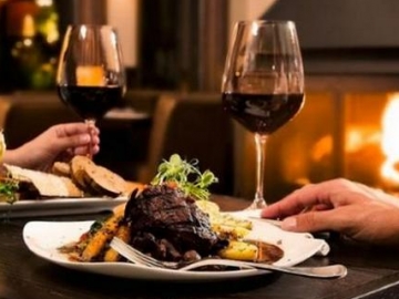 Bukan Pakai Uang, 4 Restoran Ini Punya Cara Pembayaran yang Unik